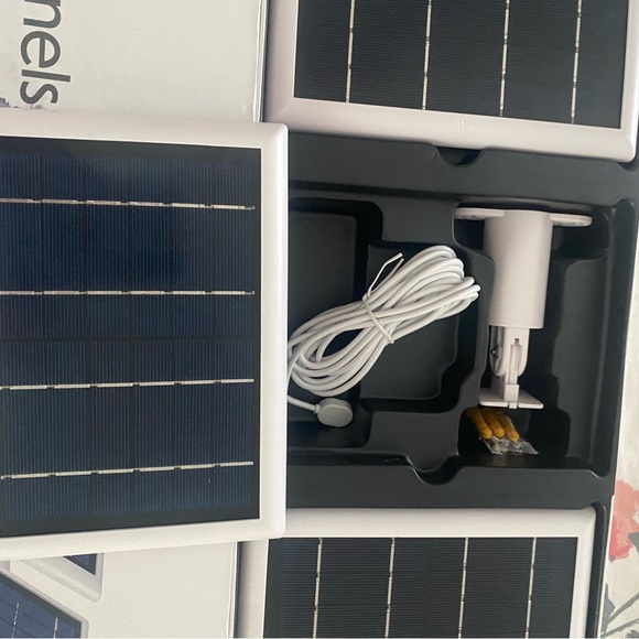 CAMERAS. SOLAR PANELS - Picture 6 of 10